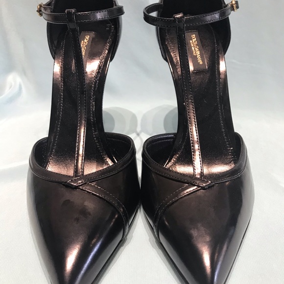 Dolce & Gabbana polished black t-strap hi heel - Picture 2 of 4